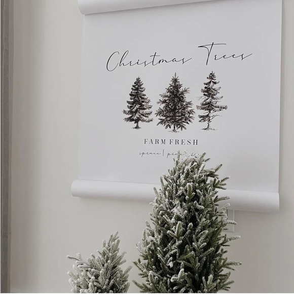 The Paper & Script Company - Christmas Tree Scroll (Wall Hanging) - Picture 2 of 3